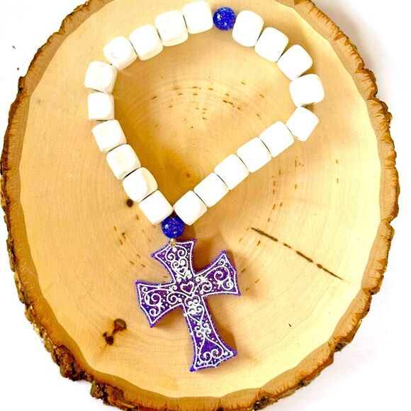 NWOT HANDMADE Cross Rosary (Purple and White) - Picture 1 of 4